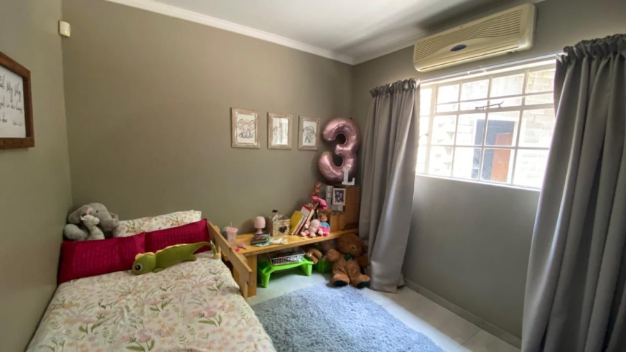 4 Bedroom Property for Sale in Pentagon Park Free State